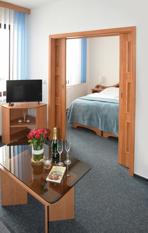 Hotel Jaskovska Krcma Горни-Терлицко Экстерьер фото